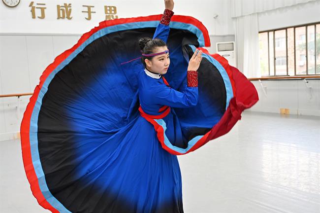 DSC_4437_iAuto People Pro.jpg